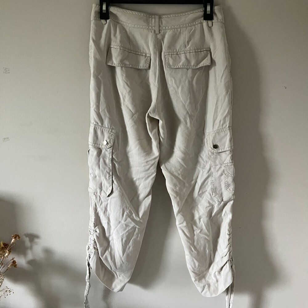 Cache Capri Cropped Cargo Pants Size 0 Light Crea… - image 4